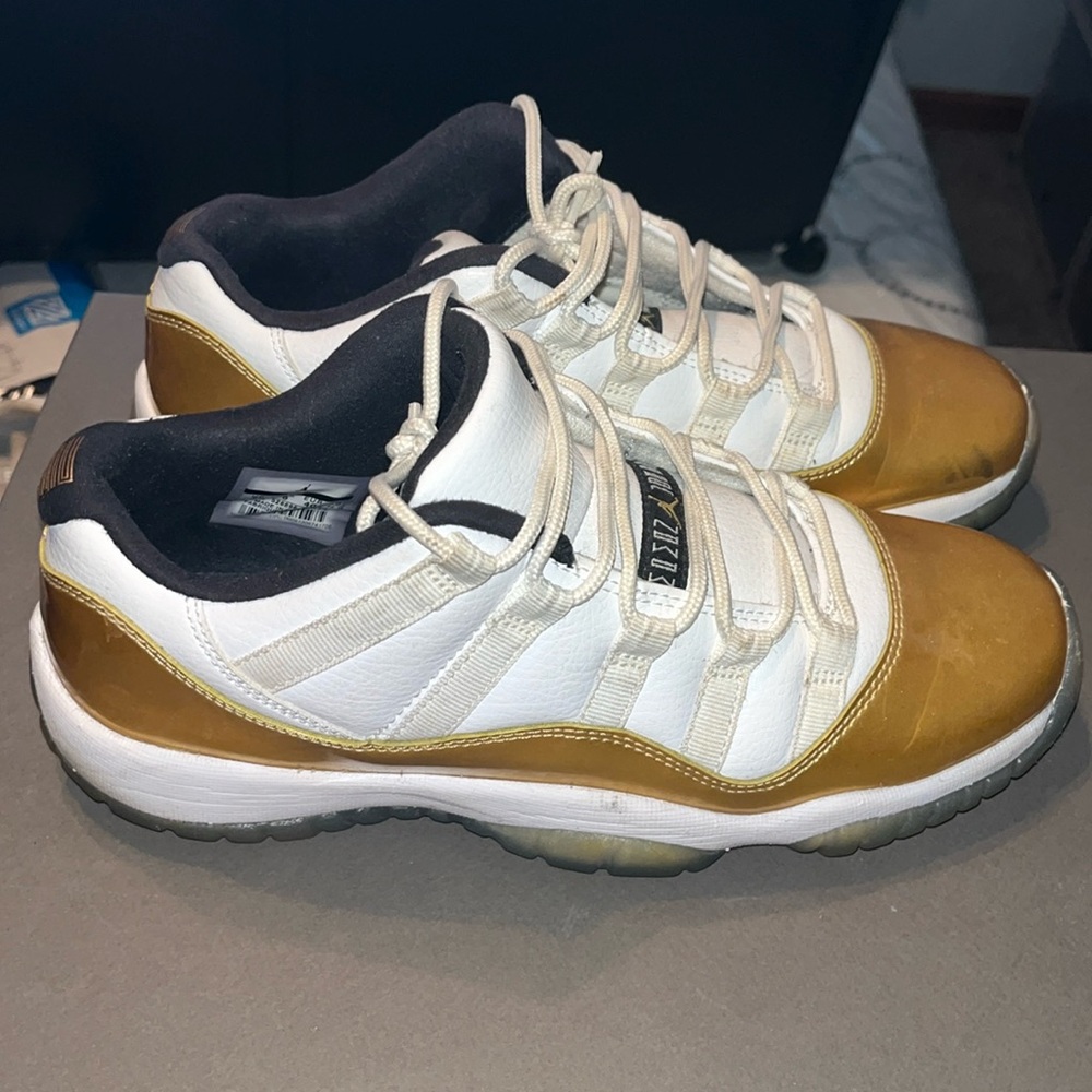 Jordan 12 low gold and white size 7 kids